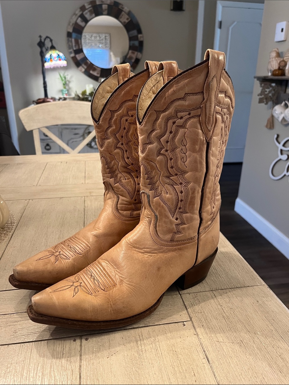 Dan Post Women's Light Tan Embroidered Western Heeled Boots